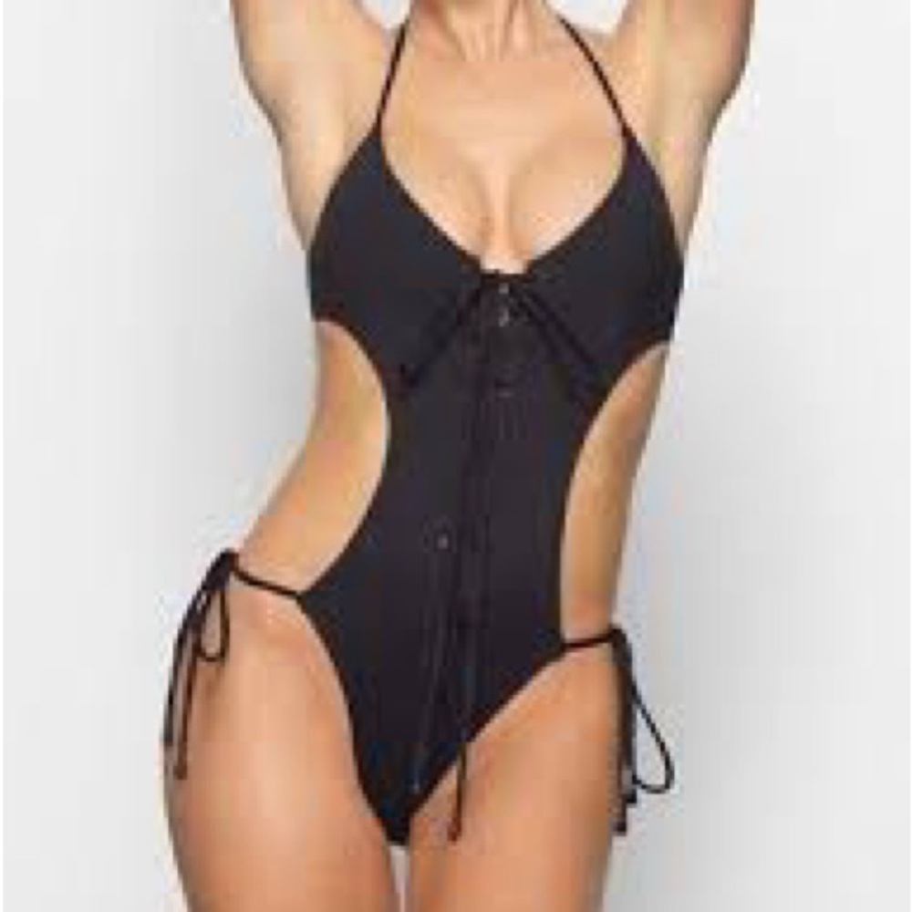 SKIMS LACE UP MONOKINI , ONYX